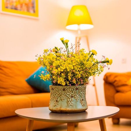 Yellow Apartment In Avlabari Tbilisi Exteriér fotografie