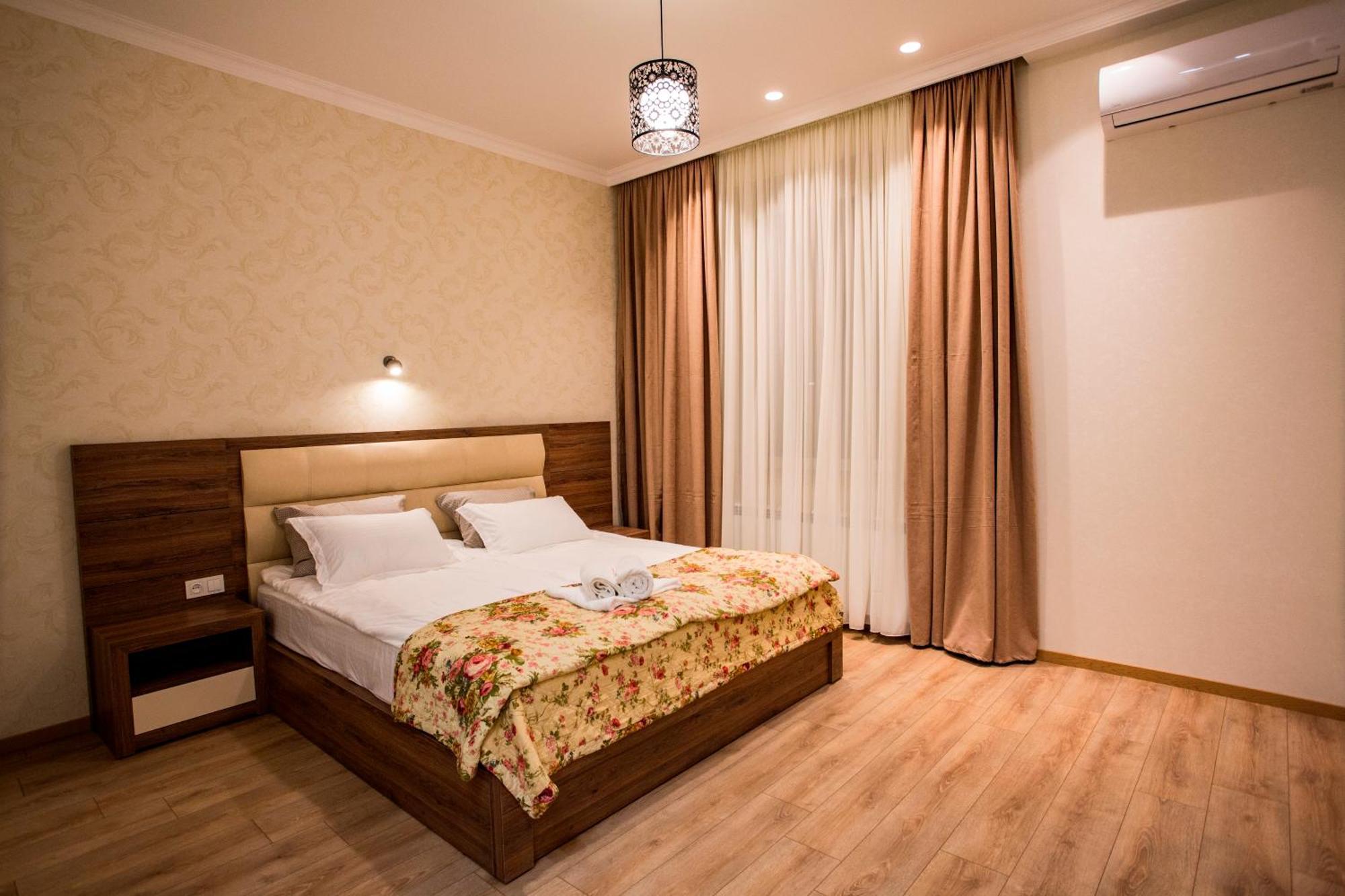 Yellow Apartment In Avlabari Tbilisi Exteriér fotografie
